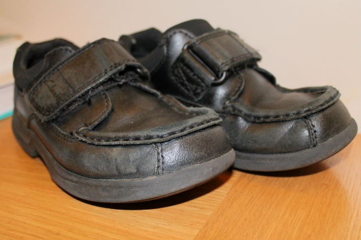 Top Tips for Buying School Shoes - In The Playroom